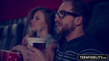 فيلم يلة ويمارس الجنس في الحمار العميق من المدفأة